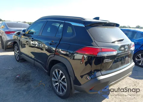 2022 Toyota Corolla Cross Xle из США, поврежденный, VIN 7MUDAABG4NV035441